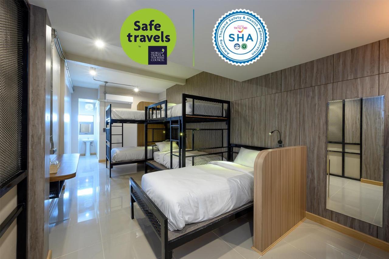Grand Hotel Buriram Buri Ram Quarto foto