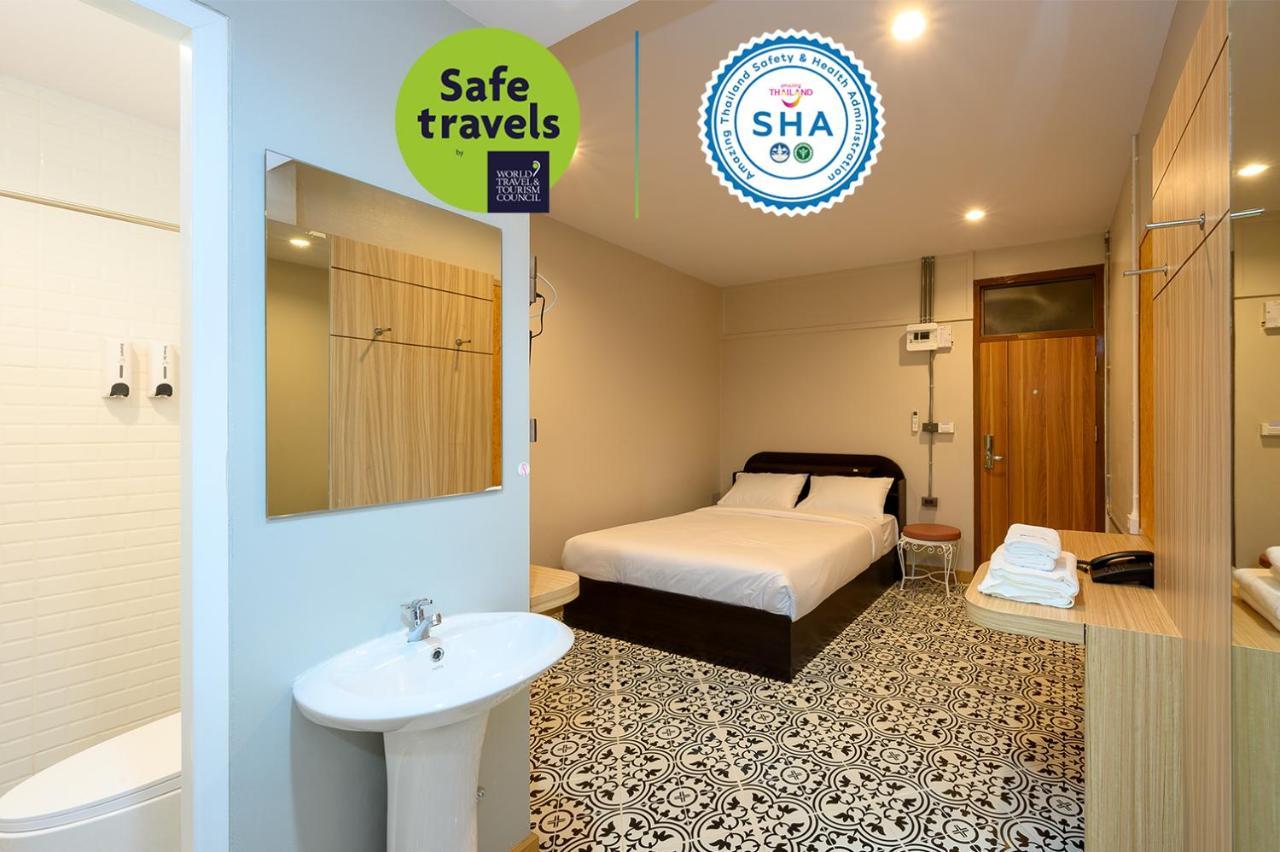 Grand Hotel Buriram Buri Ram Quarto foto